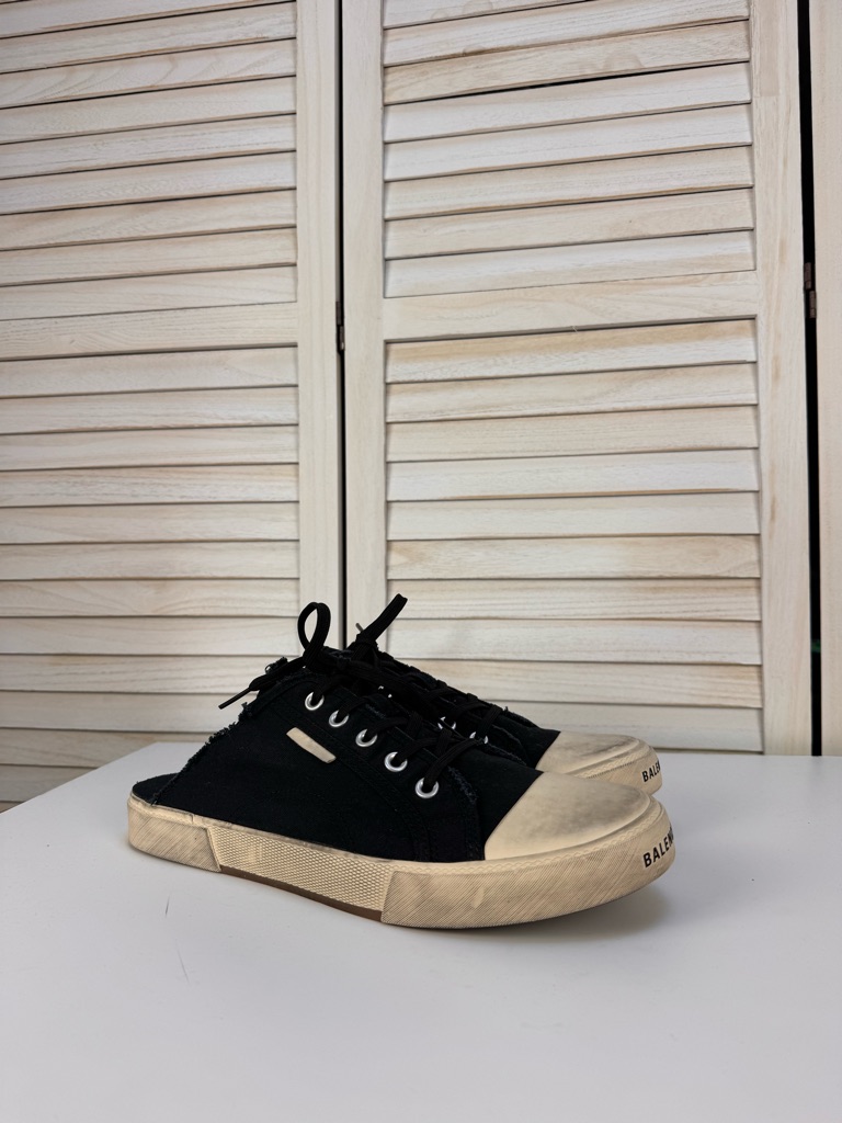 Balenciaga Low-Top Sneakers / Mules Size 44